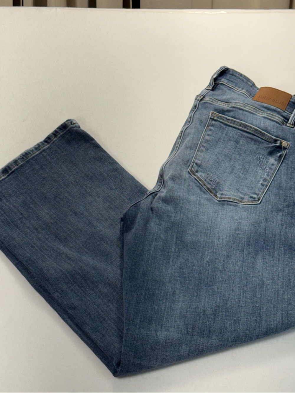 Judy Blue Medium Wash Straight Leg Jeans
 (size 18)